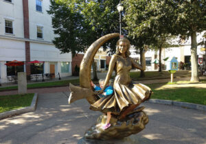 Salem, Massachusetts, Witch City, Halloween in Salem, Diapersonaplane, Diapers on a plane, family travel, creating family memories, traveling with kids