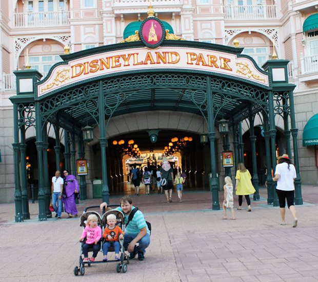 Disneyland Paris, Paris, Europe, France, Disneyland, Traveling with Kids, Family Travel, EuroDisney