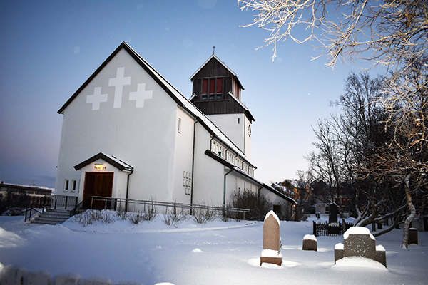 Kirkenes, Norway, Christmas in Norway, Winter in Norway, Russia, Northern Lights, traveling with kids, family travel, creating family memories,