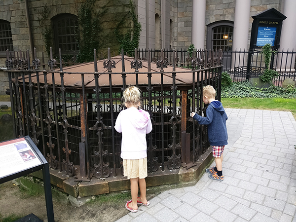King's Chapel, King's Chapel and Burying Ground, Boston, Massachusetts, Grave Site, Grave markers, cemetery, Revolution, Sons of Liberty, diapersonaplane, diapers on a plane, creating family memories, family travel, traveling with kids