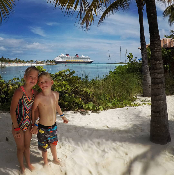 The Perfect Family Guide to Spending the Day on Castaway Cay, Castaway Cay, Disney's Private Island, Bahamas, Disney Cruise, Disney Wonder, Disney Fantasy, Caribbean, diapersonaplane, diapers on a plane, creating family memories, traveling with kids, family travel