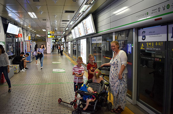 Long Subway Rides in Korea